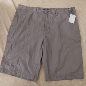 Nordstrom Men Gray Flat Front Shorts Size 40